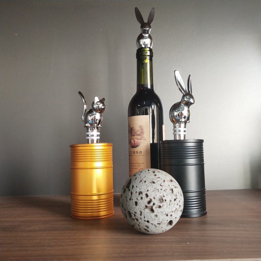 Red wine wine vacuum bottle stopper cat head rabbit head animal stopper beer drink sealing lid can be engraved